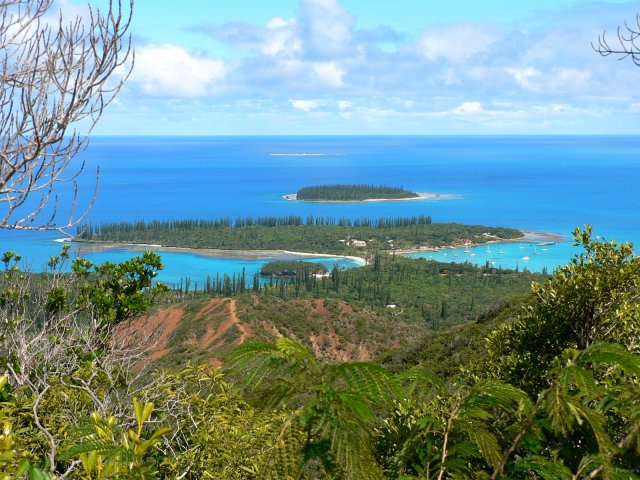 10- Presqu'ile de Kuto, et ile Bayonnaise 